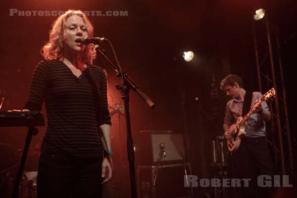 DEAN WAREHAM PLAYS GALAXIE 500 - 2011-02-19 - PARIS - La Fleche d'Or - 